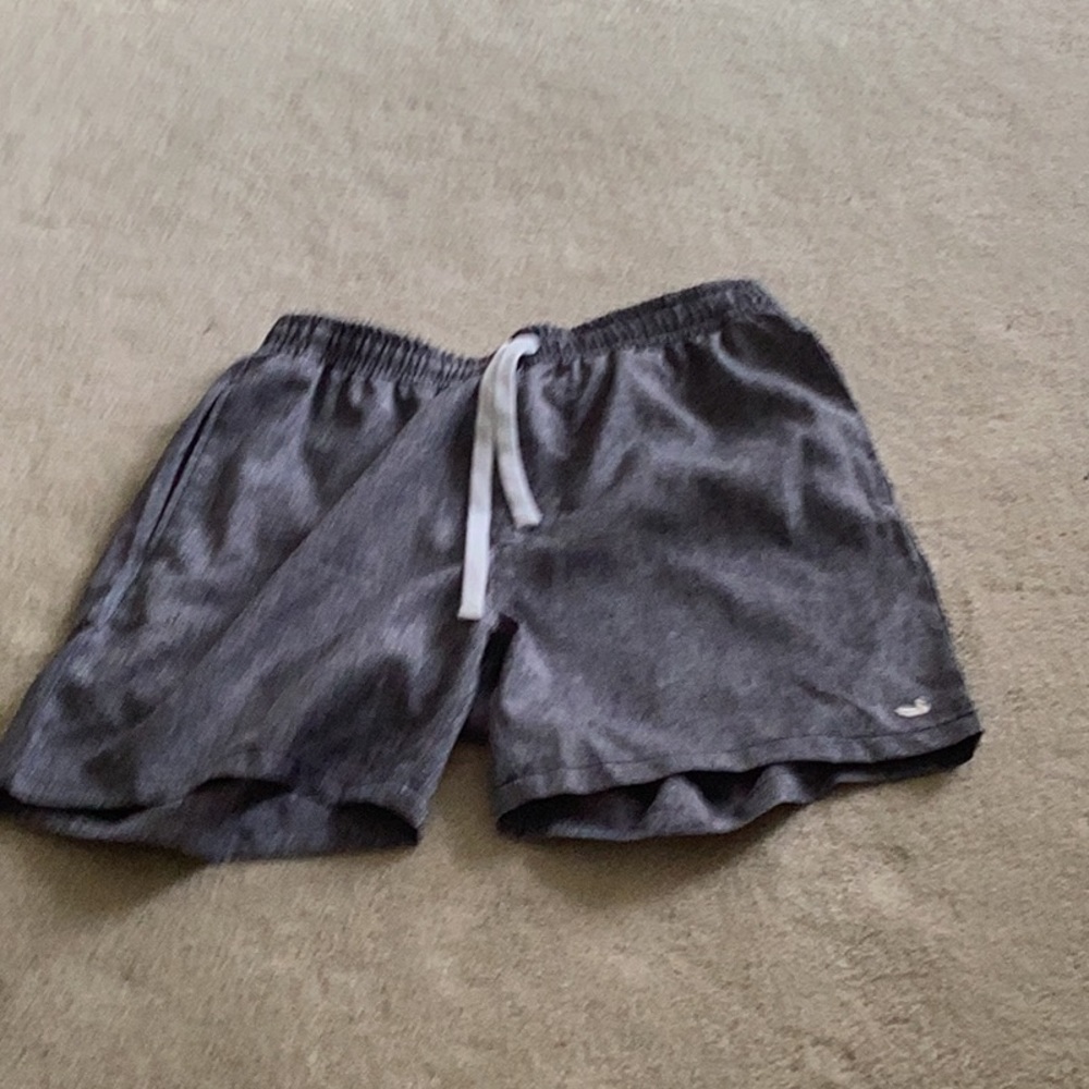 Grey shorts easy not too tight easy to use good product